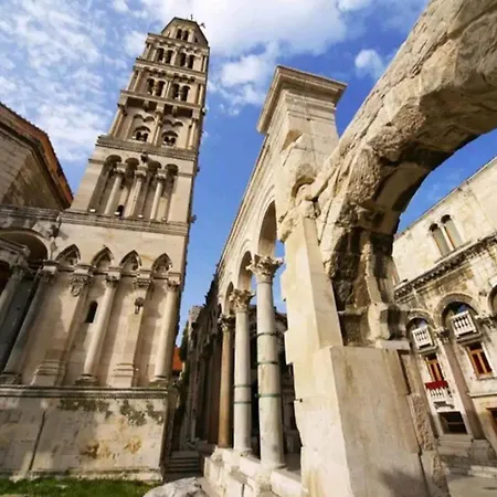Ana Center In The Center Of Split